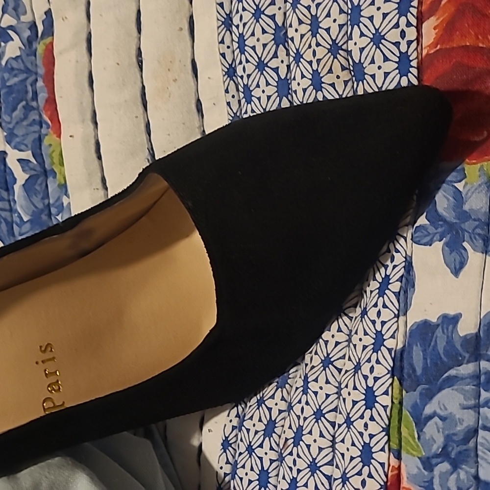 CHRISTIAN LOUBOUTIN PUMPS size 41 (9 or 10) - Picture 6 of 6